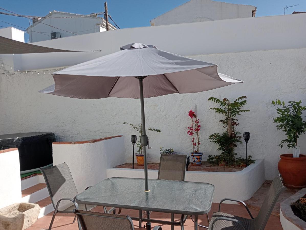The Corner Terraza Apartment Alcaudete Exterior foto